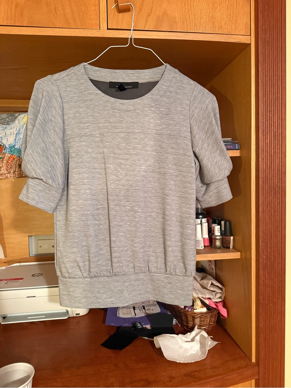 White House Black Market Short Puff Sleeve Gray Pullover Top NWOT Size XS